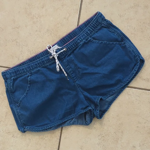 Roxy Denim Blue Beach Shorts Drawstring - Size M - Picture 1 of 8